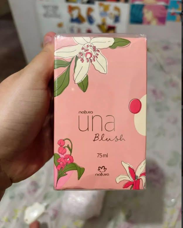 Natylarael's tweet photo. Meu marido comprou esse perfume da Natura pra mim e eu tô OBCECADA 😭🤌🏻
Agora quero conhecer outros! Me indiquem um com cheiro de banho tomado, limpinho ou floral bem fresquinho 👀✨ https://t.co/c5ptfn1dHR