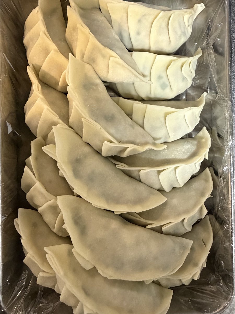 Rio_Oribe's tweet photo. 餃子焼きました。 https://t.co/K9HPS1AiL5