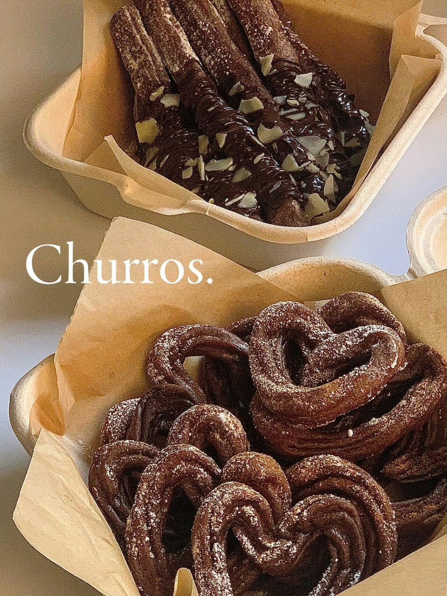 LoyceLovst6pfc's tweet photo. Churros calientes con chocolate, crujientes por fuera y cremosos por dentro  El snack callejero que alegra el día.， https://t.co/RpXNCPWbVE