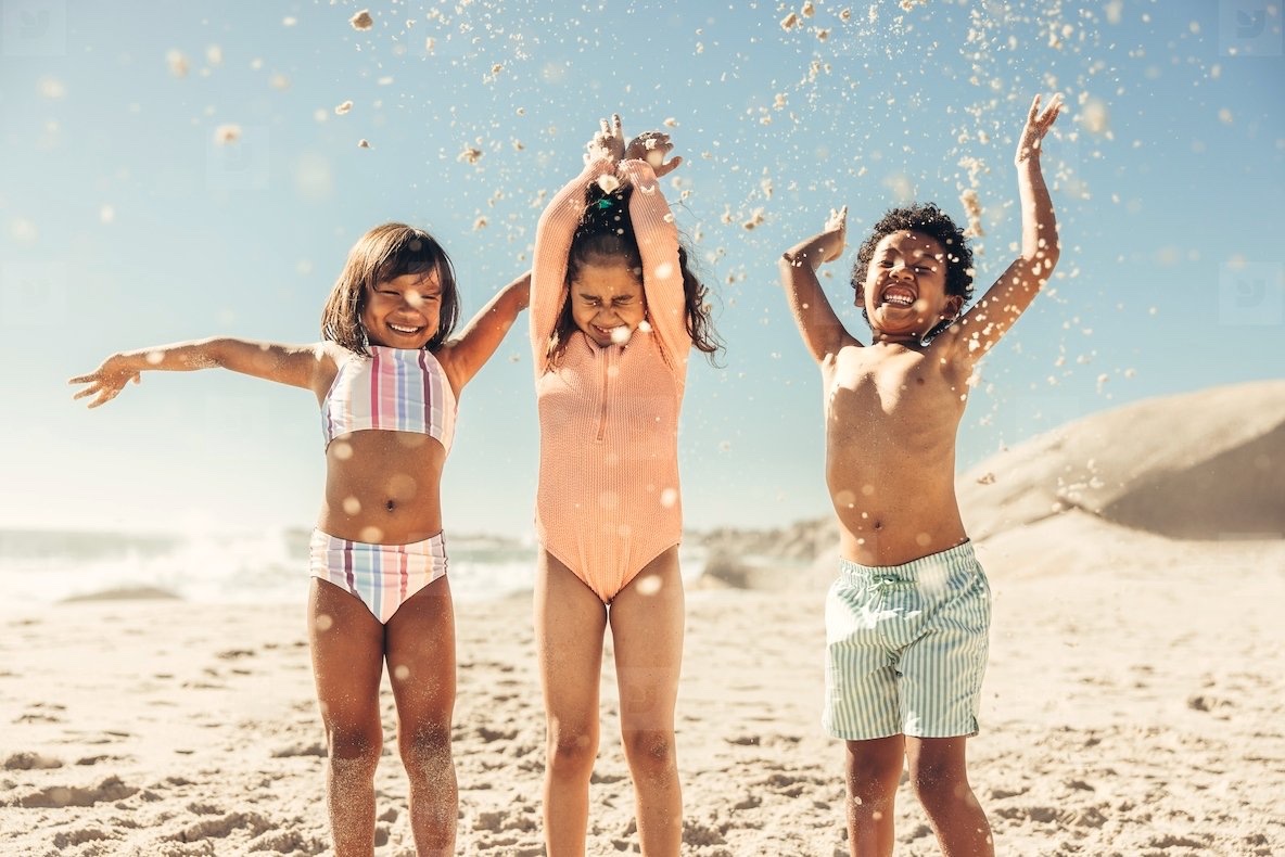 shoes67884028's tweet photo. @ramenkedua @IAMCOOKEDFISH @Pureshot449 Minors do not have big breasts, hour glass figures or birthing hips and adults can be petite so what’s your point?

A child like body would be the absence of those 3 things.

You can literally google what an actual child looks like in 2 seconds. https://t.co/aWtAiZr8RE