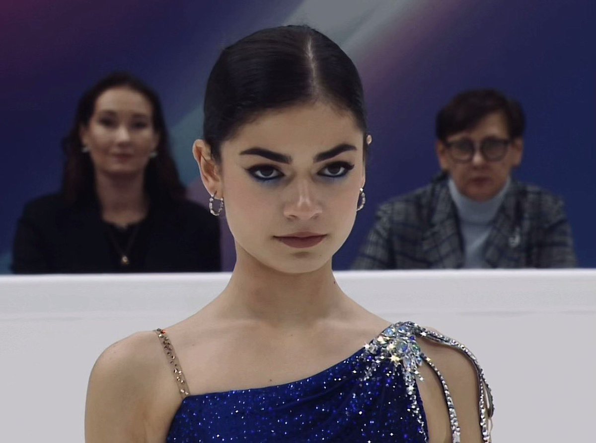 jensofff's tweet photo. Adeliia Petrosian killer look for her new short program "The Show Must Go On"

Her eye makeup never disappoints😻🧿 https://t.co/u6WxEiNmEx