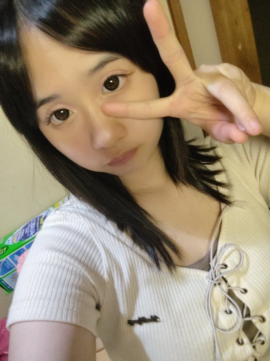 aym_1pk's tweet photo. 家ついて髪もメイクも色々ボロボロ🥹🎀 #自撮り界隈  #いいね返す https://t.co/W9N93bGKnX