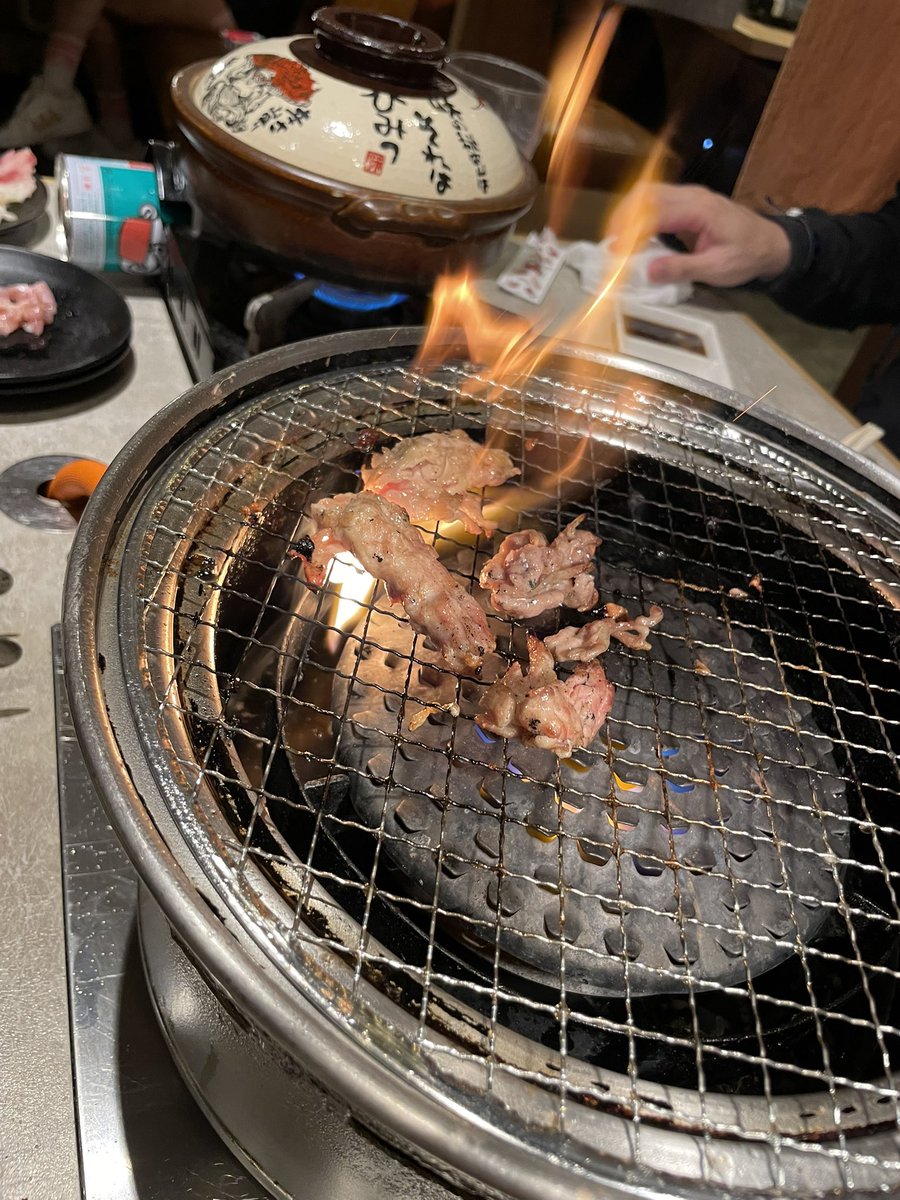 ReiK_22's tweet photo. Sparkお疲れ様😆
か～ら～の～！赤から来たよー😋😋
 #LunaMoon 
 #サザンクロス・ミナミ 
 #いとしのミナミ https://t.co/Y4wQ7D3FHW