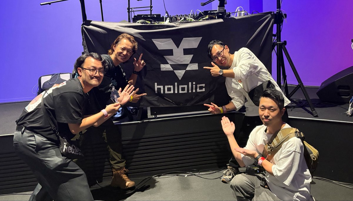 holorhythm0314's tweet photo. ⛰️re:hololic Vol.2 静岡⛰️
ありがとうございました！！

チーム ホロリズム 
📀ココチ「ん」 @cocopepe_32 
📀あのにも @Anonimo_Shampoo 
📷うっちー @P0npOn21 
でした‼️

不定期で静岡にてホロライブイベントを開催しておりので是非チェックしてみてください✅

#ホロリック
#ホロリズム https://t.co/SSK2xCEMoy