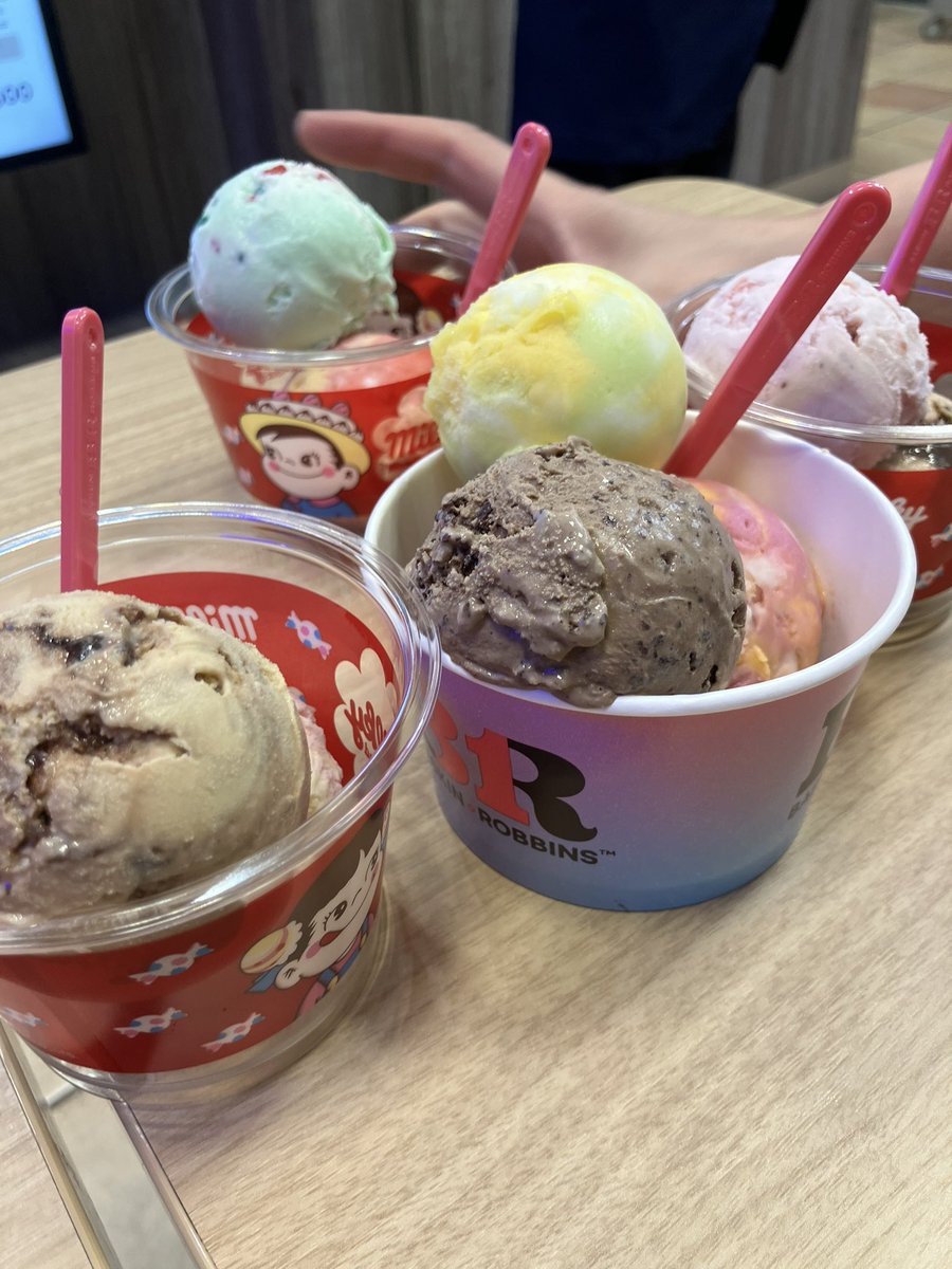 haisinmitei's tweet photo. 友達と31に行ってきました！
アイスクリームの好みがみんな違っていいね https://t.co/taorqUipBK
