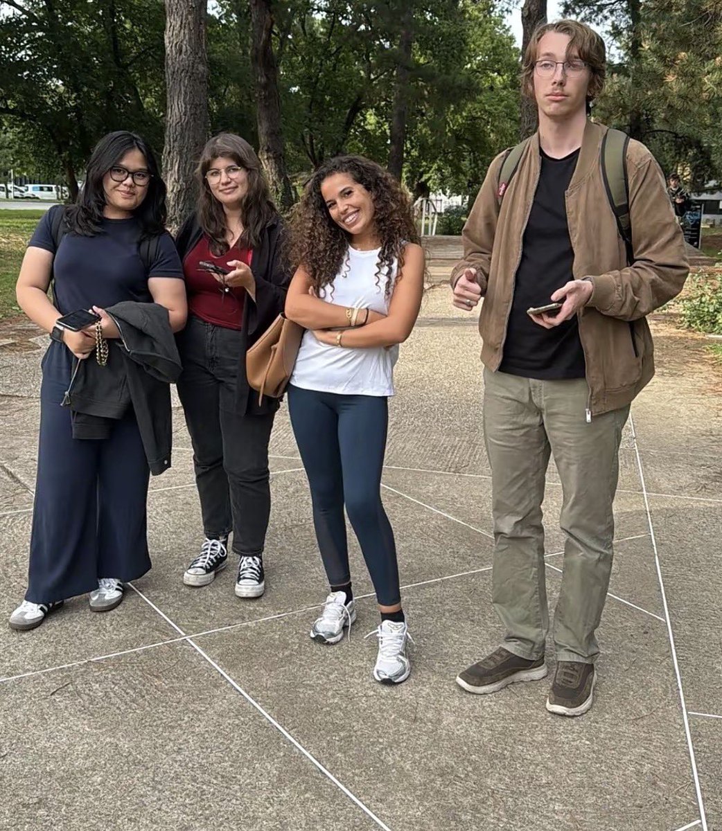 st22ary's tweet photo. mon prof de td a fait les groupes pour les oraux de fin de semestre lui même https://t.co/JcZIXAw4M3