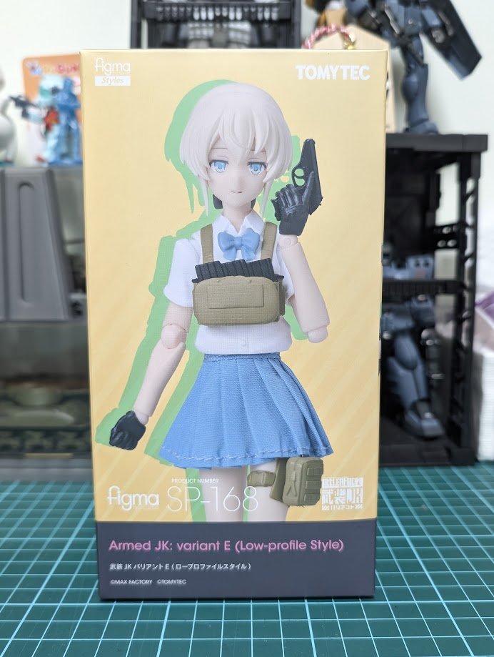M4A3105's tweet photo. 【GSC figma 武裝JK 版本E開箱】
TOMYTEC以旗下的1/12軍武系列「迷你武裝(Little Armory)」(以下簡稱LA系列)為主題所製作,並由好微笑公司在2025年3月所發行的figma系列可動人偶。跟過去其他迷你武裝系列的人偶相比,這批主打的是更不影響下半身可動的布裙。
#LittleArmory
#figma
(1/9) https://t.co/Y9PuV3Jlkr