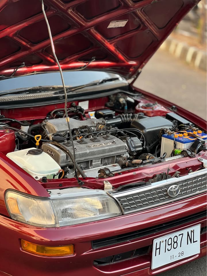 otomogarage's tweet photo. Toyota Great Corolla 1.6 SE-G 1995 MT dengan kombinasi originalitas dan sentuhan sporty.

Interior fabric original, body kaleng, mesin sehat, engine mounting baru, AC dingin, velg P1 Buddyclub R15, dan pajak aktif.

Detail:
https://t.co/IvkZIdTYzC
#GreatCorolla  #OtomoGarage https://t.co/200aZh7VKS