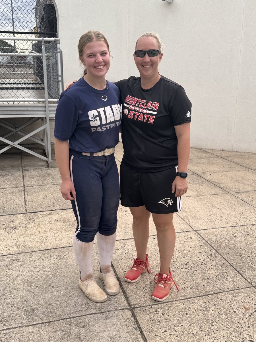 EssieHarr2028's tweet photo. STARS DAY! Thank you so much Montclair State University for hosting! I learned so much and had such an amazing time! (And I got to see the best old teammate!🤗) @stars_FPNJ @MontclairSt_SB https://t.co/cdNOG4p8nv