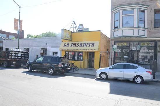 ivandoestv's tweet photo. @petalwave Yall must not remember here in chicago (wicker park) we had not one but THREE pasadita taquerias on the SAME block https://t.co/BhGiKHXIkI
