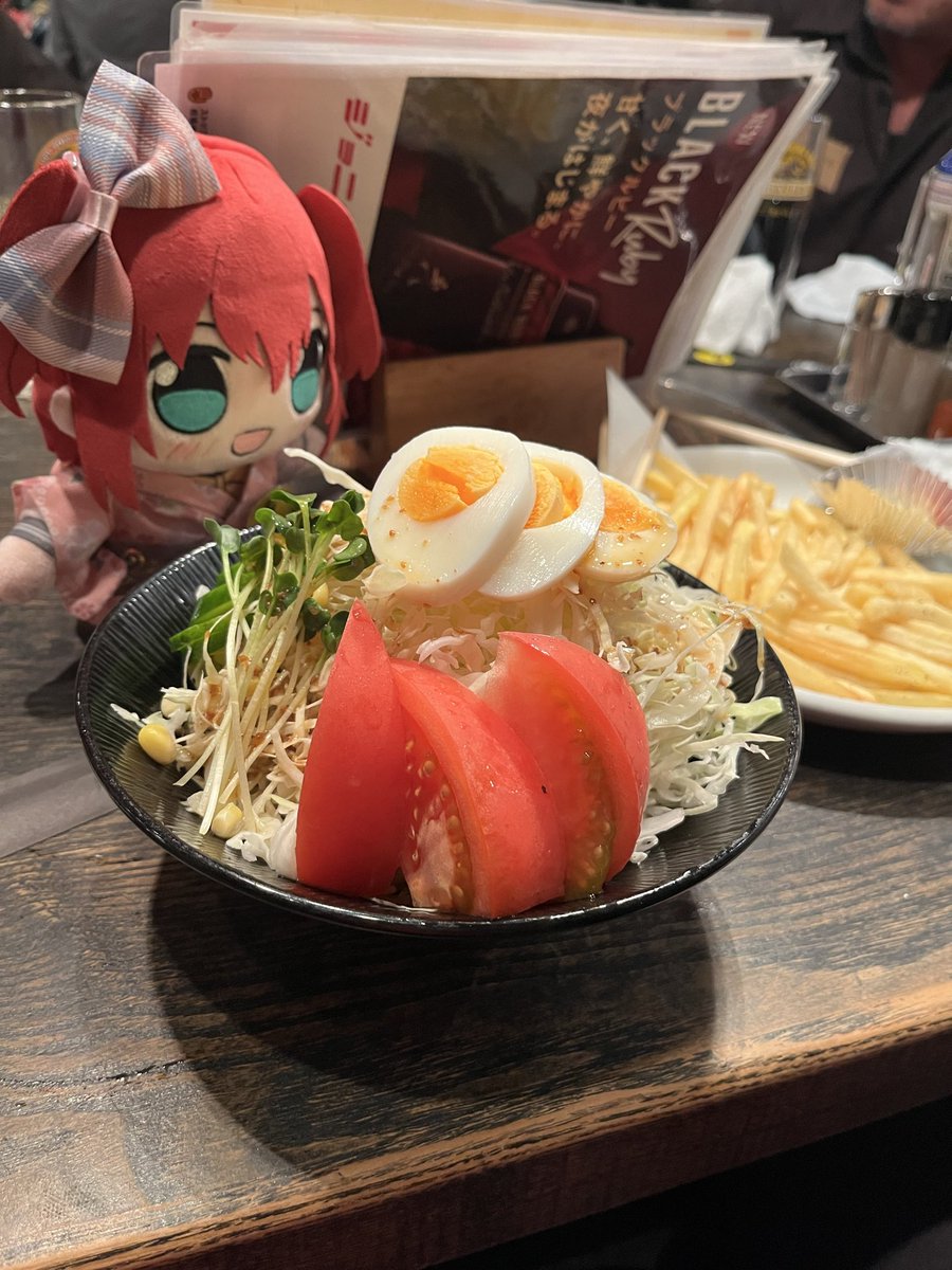 WATARU59136702's tweet photo. おいもしゃん
満月サラダ
ワタナベーコンおじや
アイス食べたかったけど、もうギブ😰
いやぁ楽しかったです♪
ありがとうございました😄 https://t.co/i1IlA5dU4n