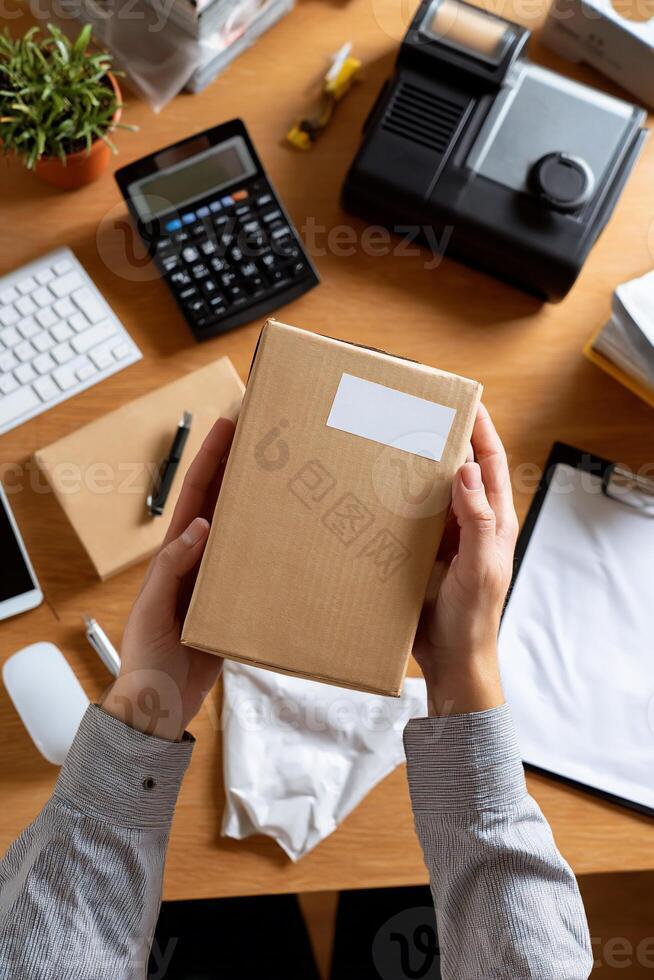Cristophersgvl's tweet photo. Por fin llegó mi paquete! Lo abro y sorpresa de productos chulos, justo lo que quería! https://t.co/m505pZUEcI