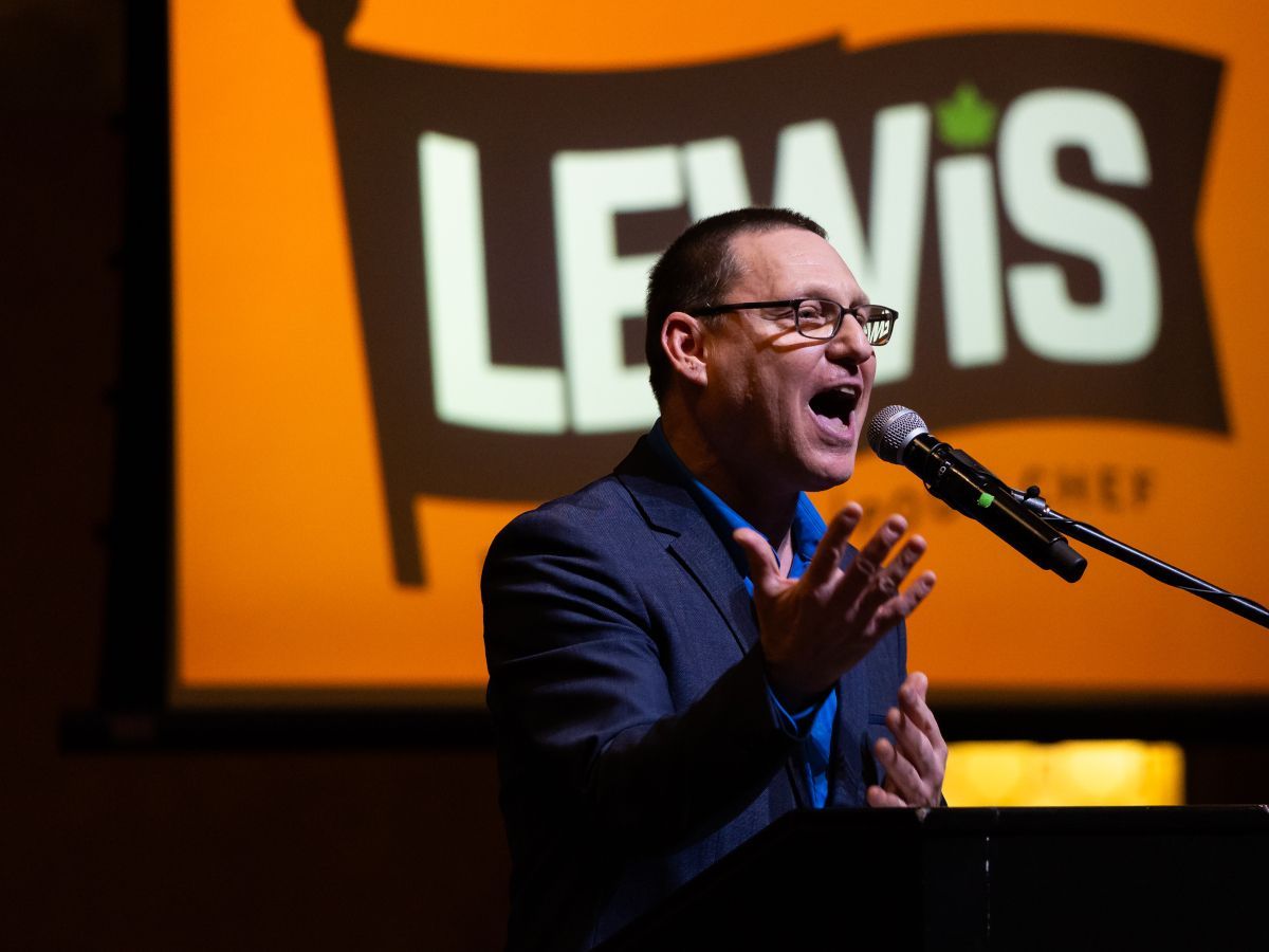 nationalpost's tweet photo. Eli Rubenstein: Avi Lewis' wrongheaded defence of anti-Zionism https://t.co/6W6W1zMuWK https://t.co/gpQncwifAo