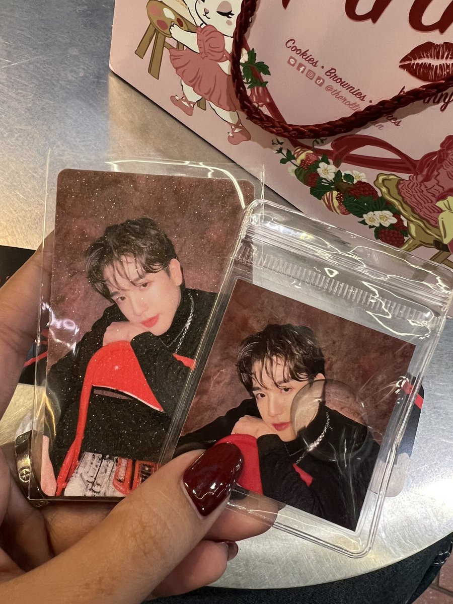 MickySunggyu's tweet photo. มาแล้วคับบบบ ด้วยความไวแสงงง งื้อออ น่ารักมากกก 🤏 คุณภาพ giveaway ทุกชิ้นคือ รู้เลยว่าใส่ใจมากๆ สวยคับ น่ารักคับ เฮียหึงคับ ขอบคุณทีมโปรเจ็คต์สำหรับของขวัญน่ารักๆนะคะ💖💖💖 #tongtong https://t.co/V1I5kqUSzr