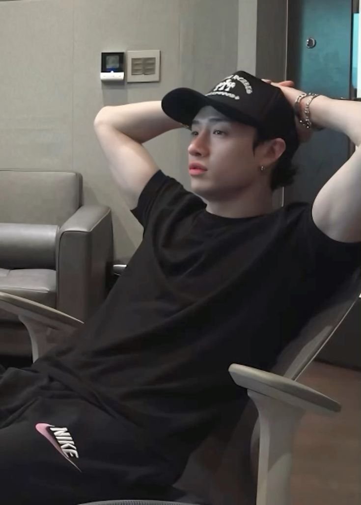 oxyhwen's tweet photo. minchan / banginho few tweets AU | home is us🏠

obrolan suami-suami di siang hari🤫 (agak 🔞) 

- reupload https://t.co/uOTjOoUkOn