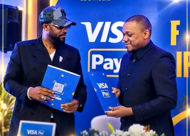 credibleinfo_cd's tweet photo. RDC : Fally Ipupa devient le nouveau visage de Visa Pay
https://t.co/8w7sa49iNJ https://t.co/LKxjiVQQ1r