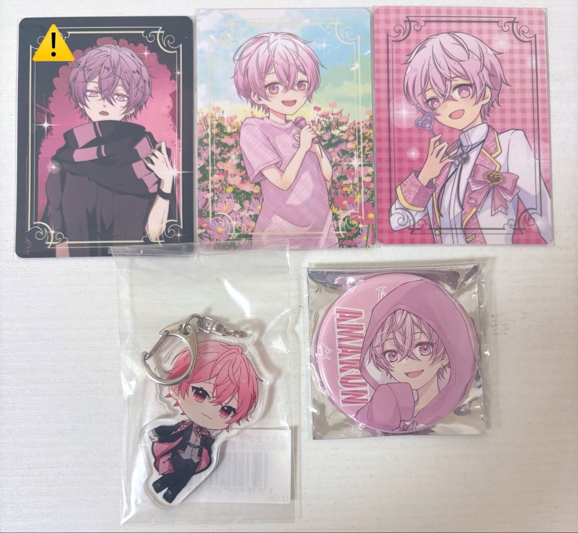 hd7rhm's tweet photo. 譲　画像の💗さんのグッズ
求　ご希望額＋送料　

郵送のみ　
アクキー未開封、⚠️付きはトレカ傷ありです。定価以下でも大丈夫ですのでお気軽にお声掛けください。
#くろすとグッズ買取 https://t.co/NOeUaTeb57