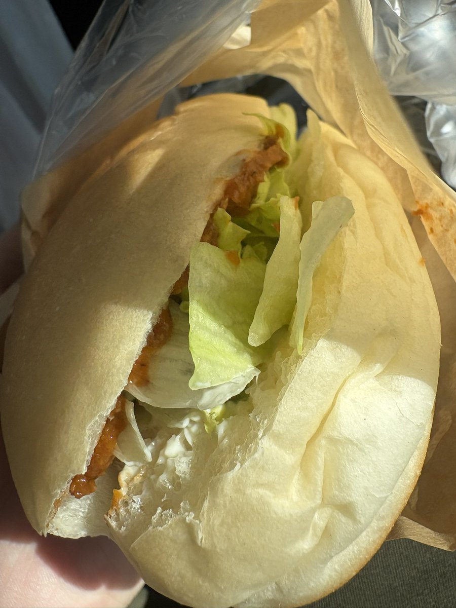 chonchira489's tweet photo. 今夜だけど朝食のコッペパン٩( ᐛ )و https://t.co/RaCQXcDB9y