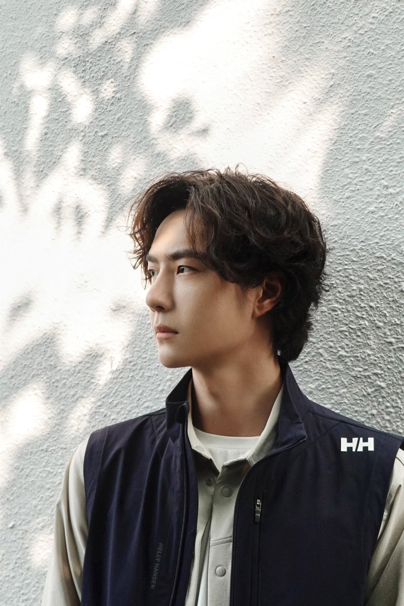 WYBSOURCES's tweet photo. [WEIBO] 260921 YIBO-OFFICIAL

#WangYibo at HELLY HANSEN “Time in Sail” sailing event in Hong Kong 🇭🇰 

YIBO TIME IN SAIL
#WANGYIBOxHHSailingTrip
#WangYiBoxHellyHansen https://t.co/HDptOdCUKN