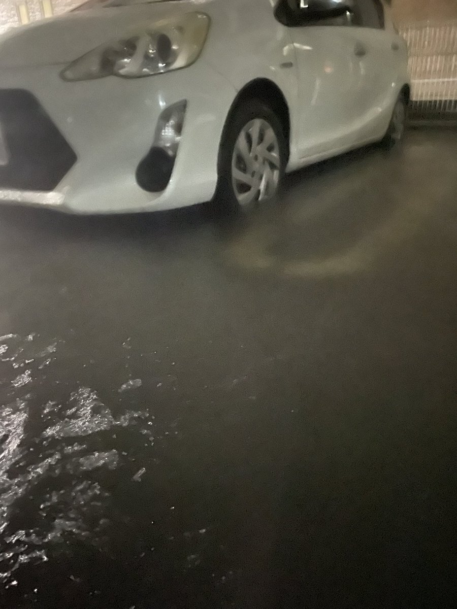 kosaka0010's tweet photo. 車乗ってるのに船に乗ってる音がする。 https://t.co/KXAsGOG0G4
