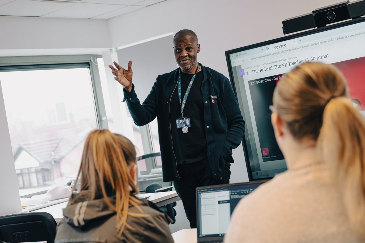 BCFC_Foundation's tweet photo. Your next step could start here 👀

Our Higher Education Programme combines degree study with experience in the football industry, with pathways in Sport Coaching & Community Development and Football Business Management.

Come along to our Degree Open Evening on Tuesday 30th September from 6-8pm, at St. Andrew’s @ Knighthead Park and find out where it could take you.

Secure your spot by emailing highereducation@bcfc.com.