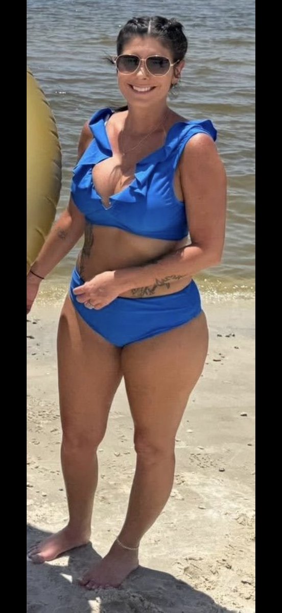 Jarod50075484's tweet photo. Need tributes and bulls for my mom dm me are add my telegram https://t.co/ZXyjKXcAij https://t.co/S5NkdiN5sh