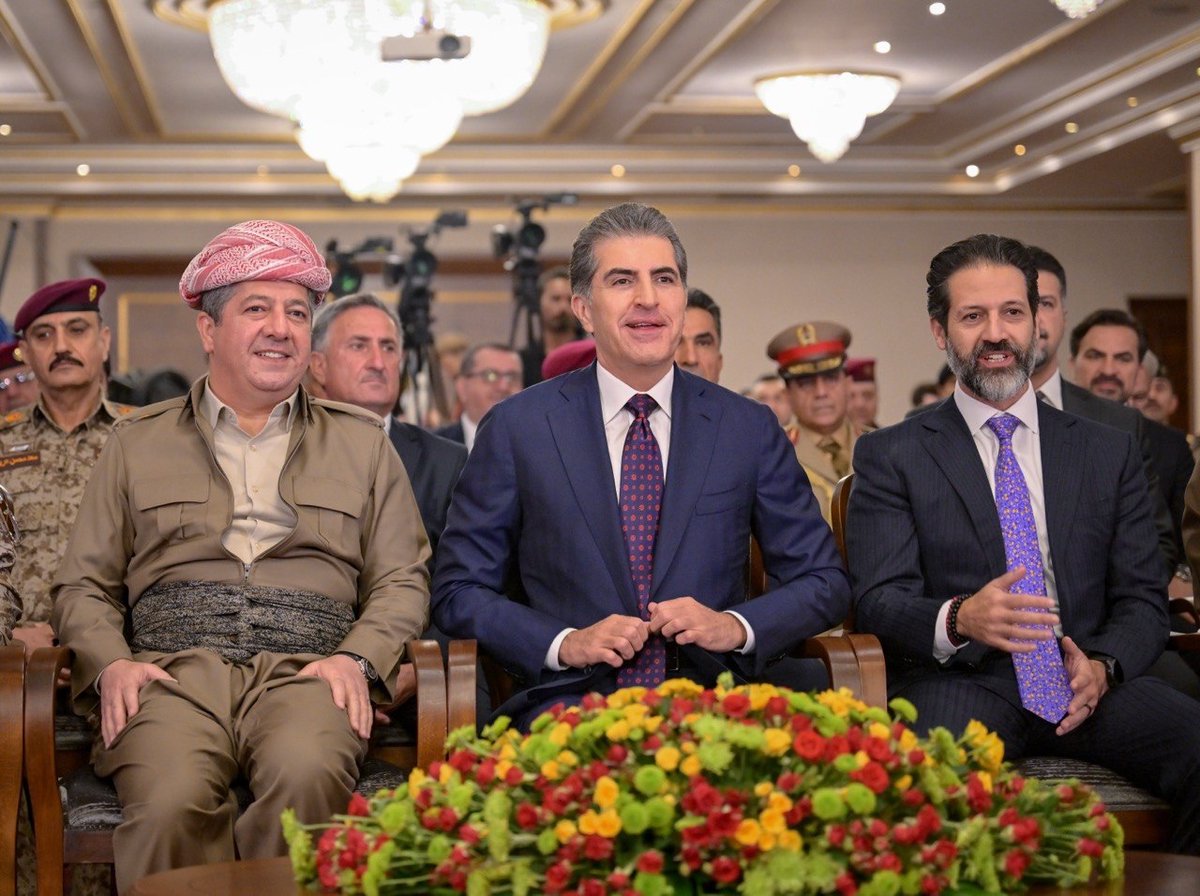 Kurdistan's tweet photo. Prime Minister Masrour Barzani today attended a ceremony marking the unification of the Peshmerga forces, held at the Kurdistan Region Presidency in Erbil.

https://t.co/MhGHH57mEN https://t.co/YZ388PKyob