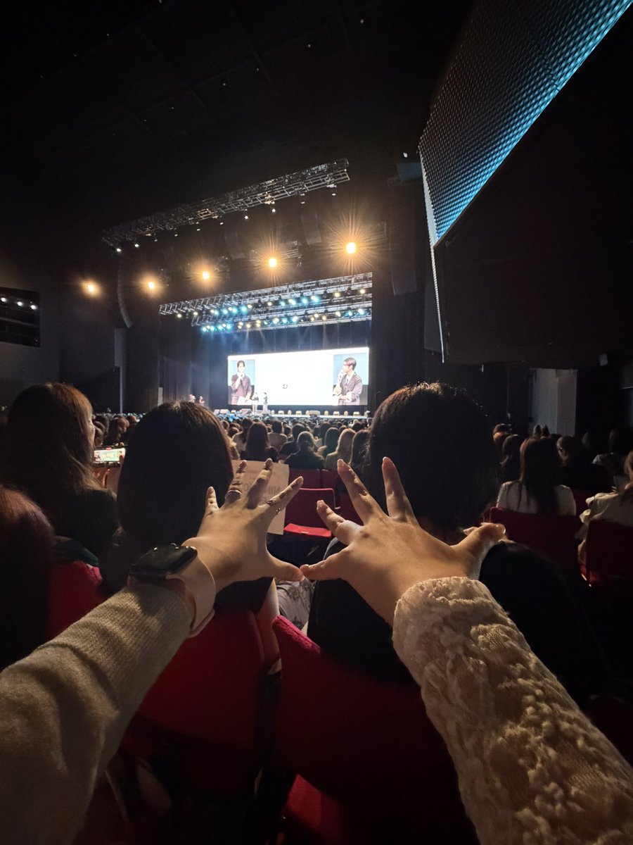 24_messmeup's tweet photo. 도쿄 존잼수듄..😭 무수리석이지만 재밌었어요🩷🩷🩷💅💅💀 https://t.co/sPbmUraj1A