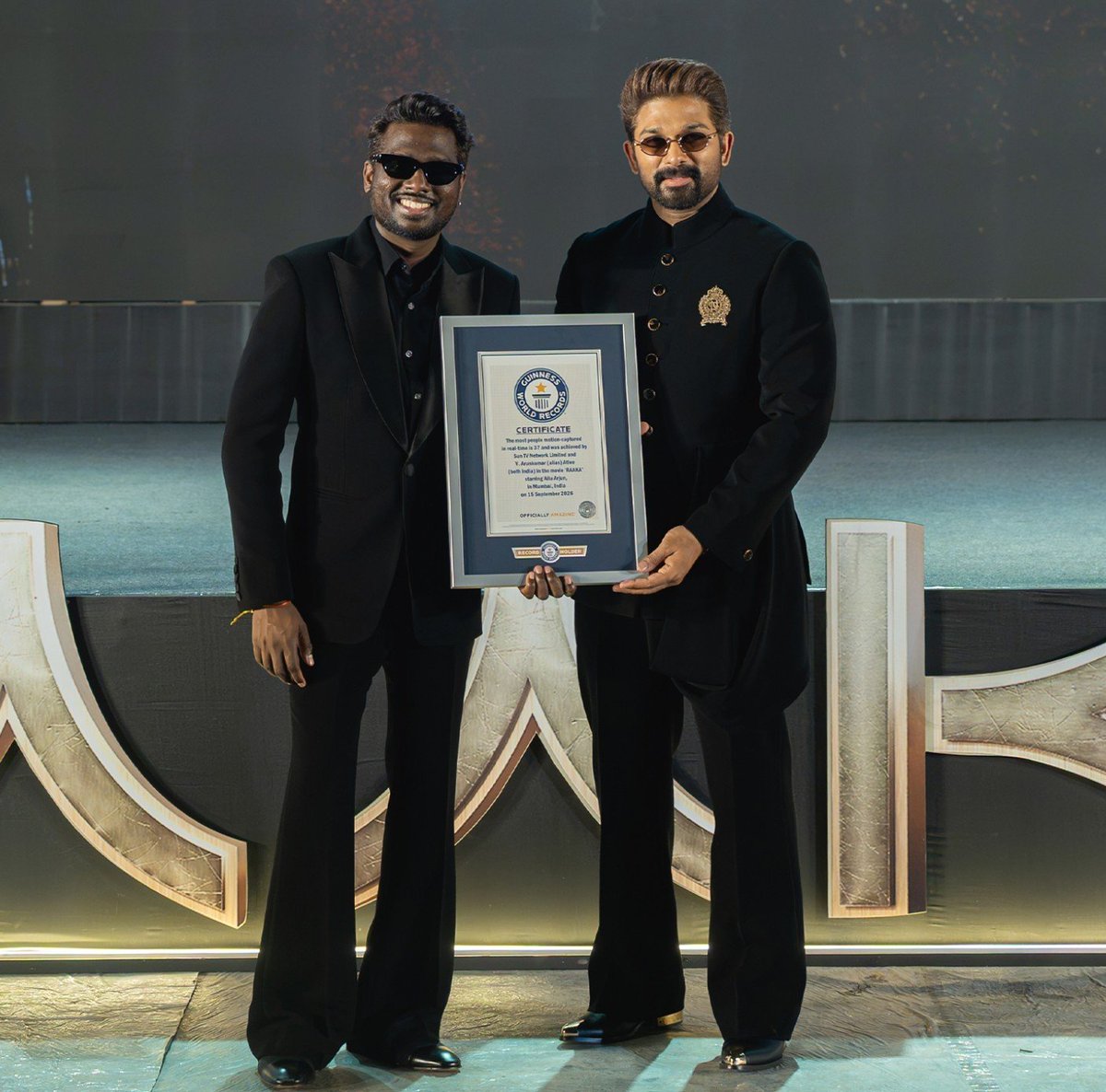 CineChitraalu's tweet photo. Boys Created History, Before Making History!!

#AlluArjun #Raaka https://t.co/dfcIMgroks