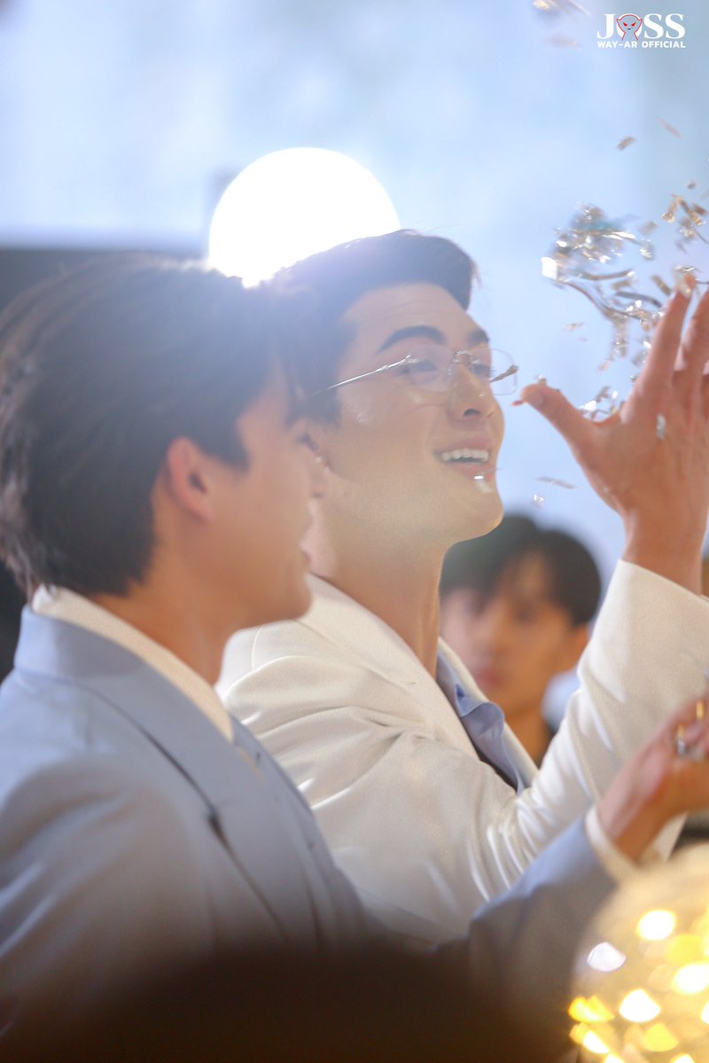 JossWayarofc's tweet photo. ผม! ไม่! มี! แคป! ชั่น! 
แต่ผมเขินมาก 

JOSSGAWIN MY DESTINY
#destinyclinicxJossGawin https://t.co/9I8aqy1kk9