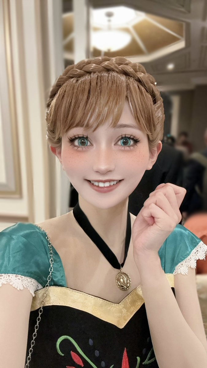 midoriiro_cos's tweet photo. 大切なお友達の結婚式と披露宴をプリンセスでお祝いしてきました‼️
二度とない貴重な仮装参列OKという晴れの舞台に招待頂きとっても光栄でした‼️ https://t.co/bcTUNHfBss
