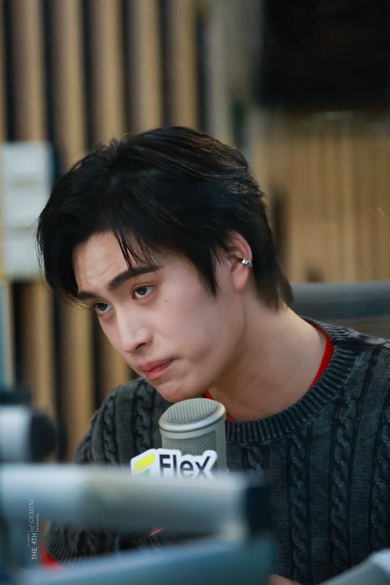4thGemini_'s tweet photo. ช่วยด้วย หล่อมาก กี้สสสสสสสส เฮ้ววววว
เฮียนอครับทุกคน 😭🫶🏻 @gemini_ti 

GEMINI PROMOTE FRAGILE SONG
#GeminiFragile_Presstour
#Flex1045xGEMINI_Fragile https://t.co/HClvE3fQ6O