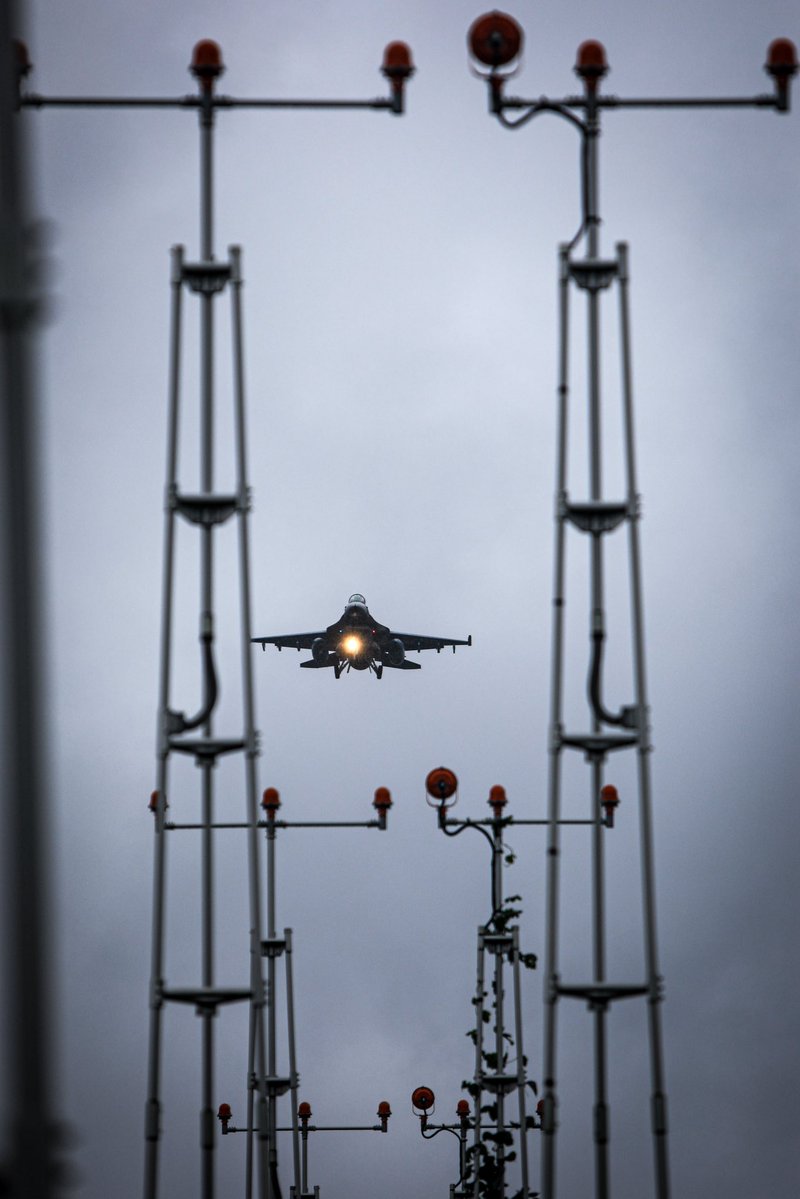 AlwaysBehind302's tweet photo. 2026.9 RJAH/IBR

Rafale vs F-2

#PEGASE26 
#百里基���
#フランス航空宇宙軍
@EscadronsChasse https://t.co/5lPZxaWeBW