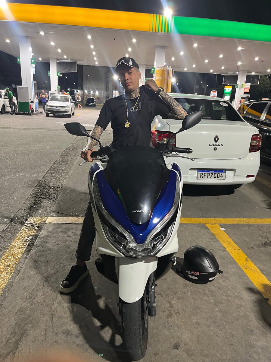 Doutrinadovt's tweet photo. 🤴🏻 😇 https://t.co/yD25BZ4ImU