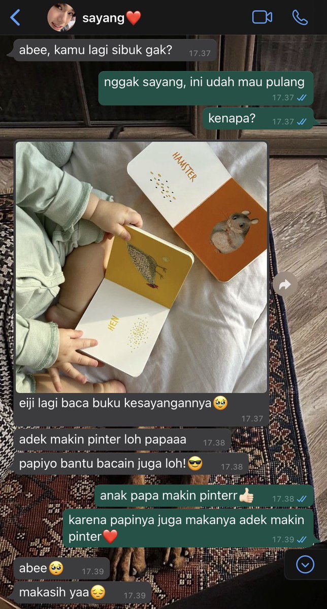 moondustleta's tweet photo. pondphuwin few tweets au from #abelio universe • adeek udah mulai pinter, tapi kok papiyo nangis? https://t.co/ElFdMcV50n