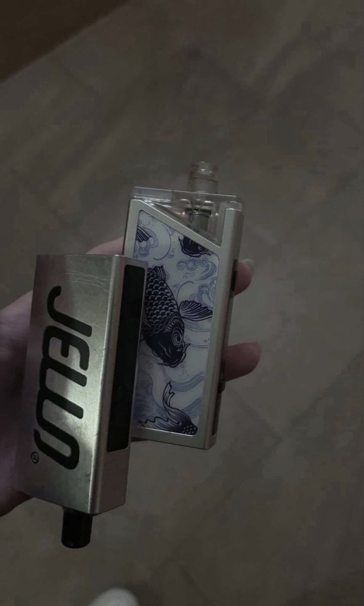 xq3mav's tweet photo. 하복이랑 젤맥 각각 택포 가격 3.0에 판매합니다 따로 구매 가능합니다 젤맥생활기스있음 
쿨거시 액상 한병 드리고있어요! 급처

전담 댈구 대리구매 연초 아스몬 아스파이어 젤로 발라리안 하복 댈토 버블몬 아보카도베이비 아보베 긱베이프 말론 릴 발맥 젤맥 아보베 액상 얼러먹구싶오 마르키사 https://t.co/fCQpEHYrCx