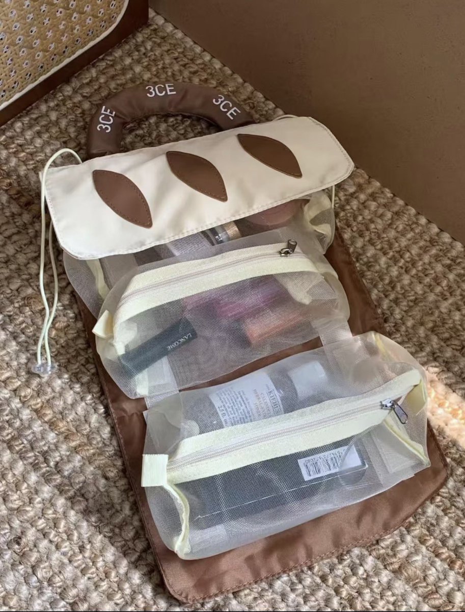 jeffbstore's tweet photo. 〰️Preorder〰️
🍞 3CE Bread Cosmetic Travel Bag 🍞 กระเป๋าเครื่องสำอางทรงขนมปัง ด้านในมี 3 ช่อง ใส่ของได้จุกๆเลยค่า 

✖️Price : 175฿✖️ 

📌จ่ายตอนของมา แต่ห้ามเทน้า
📍รับจำนวนจำกัด
(รอของ6-8week) #jeffbpre

{ สั่งจองได้ที่ฟอร์มใน reply ใต้โพสนะคะ } https://t.co/NfEUpbW36X