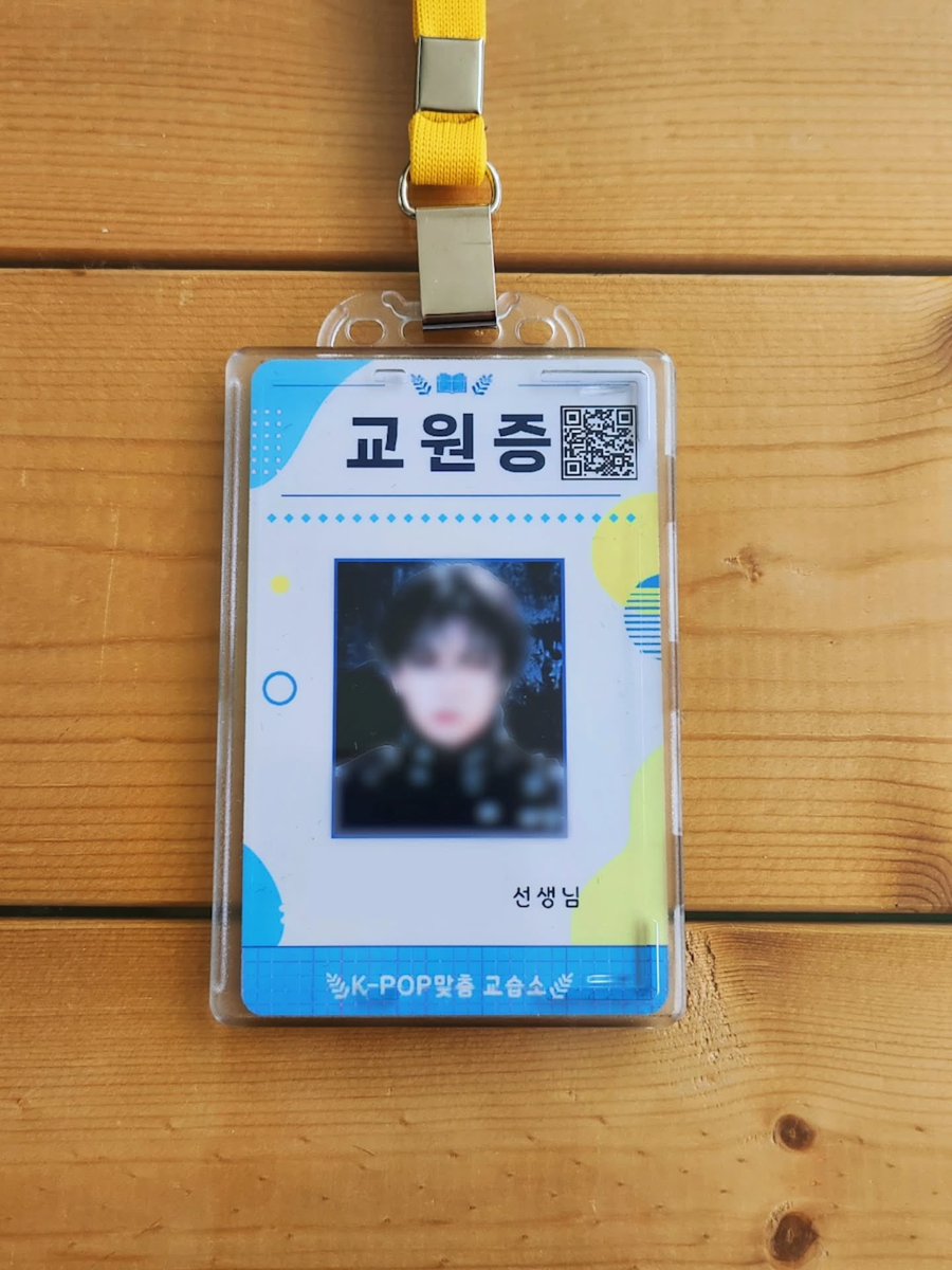 3oundofJAE's tweet photo. 260921 맞춘다카니 인스타 #명재현

🎒 [K-POP 맞춤 교습소]

맞춘다카니 10월 클래스 예고🚪
10월 첫번째 수업을 책임질 NEW 쌤 미리보기 👀

카니 학생을 찾아올 새로운 선생님을 눈치채셨다면
기대평을 댓글로 남겨주세요! ✍️

🗓️ 7회 본편 공개
2026.10.02 (금) 오후 6시 🎬 https://t.co/Mq25mYufgj