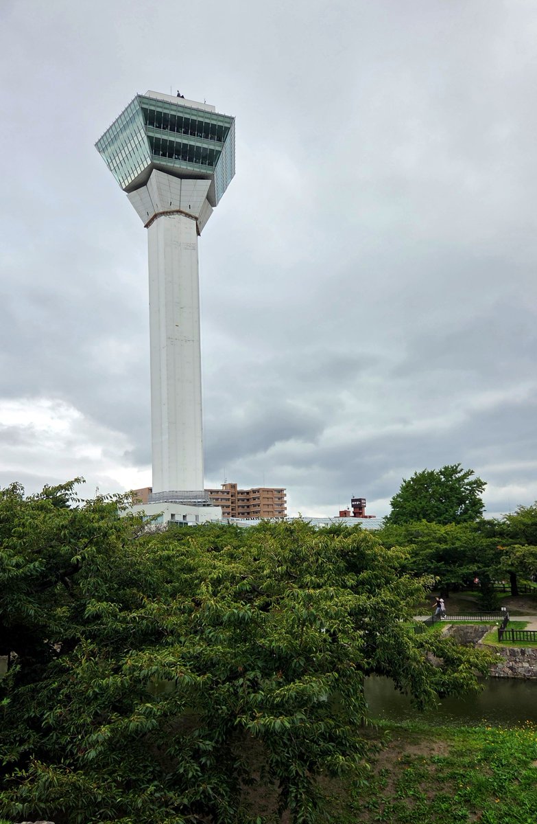 aki_feb's tweet photo. 五稜郭公園を散歩した。

#函館 
#五稜郭公園 https://t.co/vDSf0I2wzM