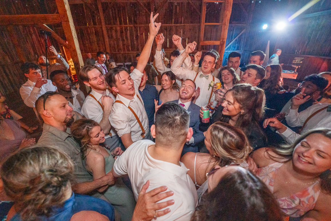 DJJimmy_T's tweet photo. The difference between entertainment and an experience is everything.
Β
Book Now: https://t.co/QHW2LUytju
Venue: @pine.ridge.farm
Photographer: @pdphotoyork
Β
#DJJimmyT #ProfessionalDJ #FunEvents #PackedDanceFloor #EventSuccess https://t.co/k4VyDGSQSl