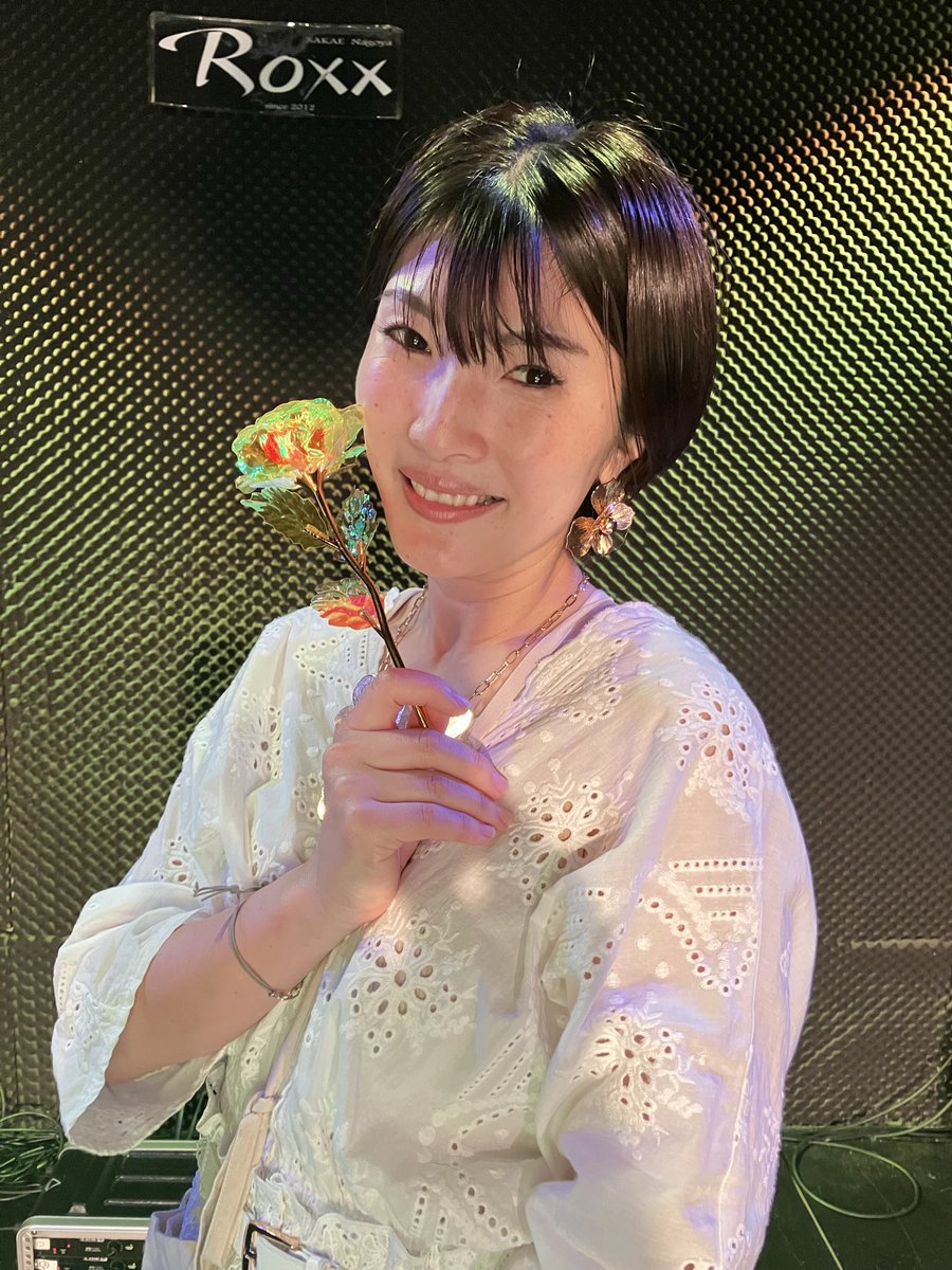 FukuteToru921's tweet photo. Swing Pop Fes Vol.2
5番手の前に集合写真と
1部のMC高山奈々さん💛と
ソロステージはありませんでしたが
アニソンジャズに参加のHIROSHIくん♥️
#すいぽぷ　#アニソンジャズ https://t.co/qEDTbyGm0y