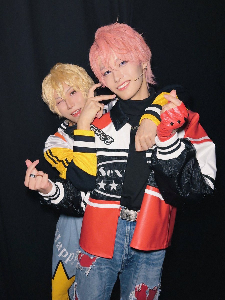 uuri_takahashi's tweet photo. 「多聞くん今どっち ！？」THE STAGE
本公演6日目ご来場ありがとうございました！

今日は多聞と！📸
これは全世界中が落ちちゃうね…🫶

遂に明日で本公演は最後。
全部出し切りながらE/YESのみんなと最後まで全力出し切るぞー！！✨

#多聞ステ
#F2TS https://t.co/hWtLB0owut