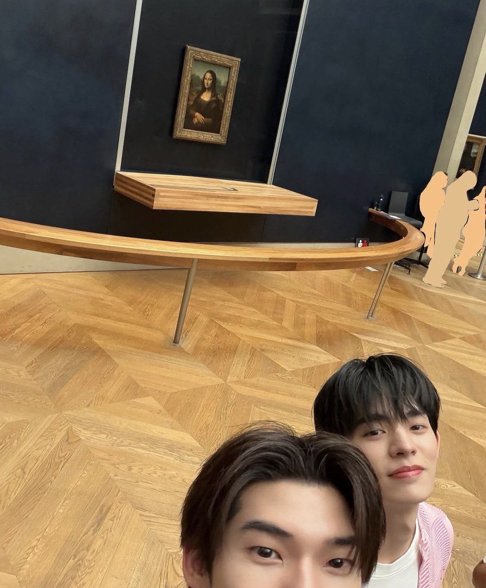 eeqlanwoil's tweet photo. ศิลปะชิ้นเอก คนโปรด โรแมนติก https://t.co/CEljzwSkeD
