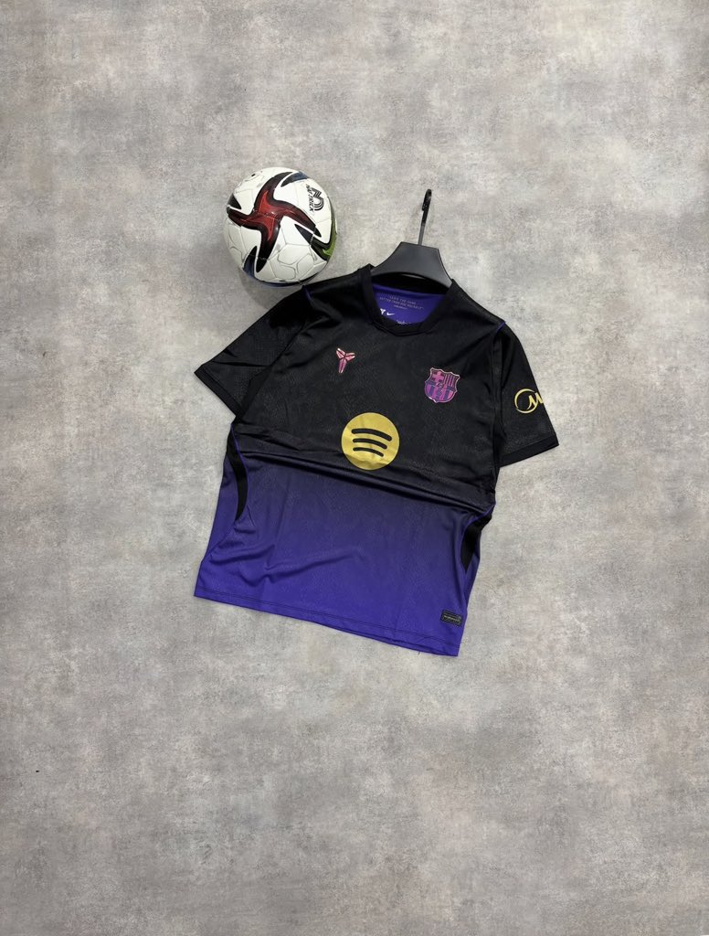 Squadsportsf3's tweet photo. BARCELONA 2026/27 HOME &amp; AWAY KIT AVAILABLE 
 Quality: Authentic grade
 Sizes: M, L, XL, XXL
🏷️ ₦20,000

ORDER VIA WHATSAPP: 🛒
https://t.co/SKJ3TUEyaq

Nationwide delivery available. ✅
kindly repost, your RT might reach a customer on your timeline.❤️ https://t.co/53uBeWX5jt