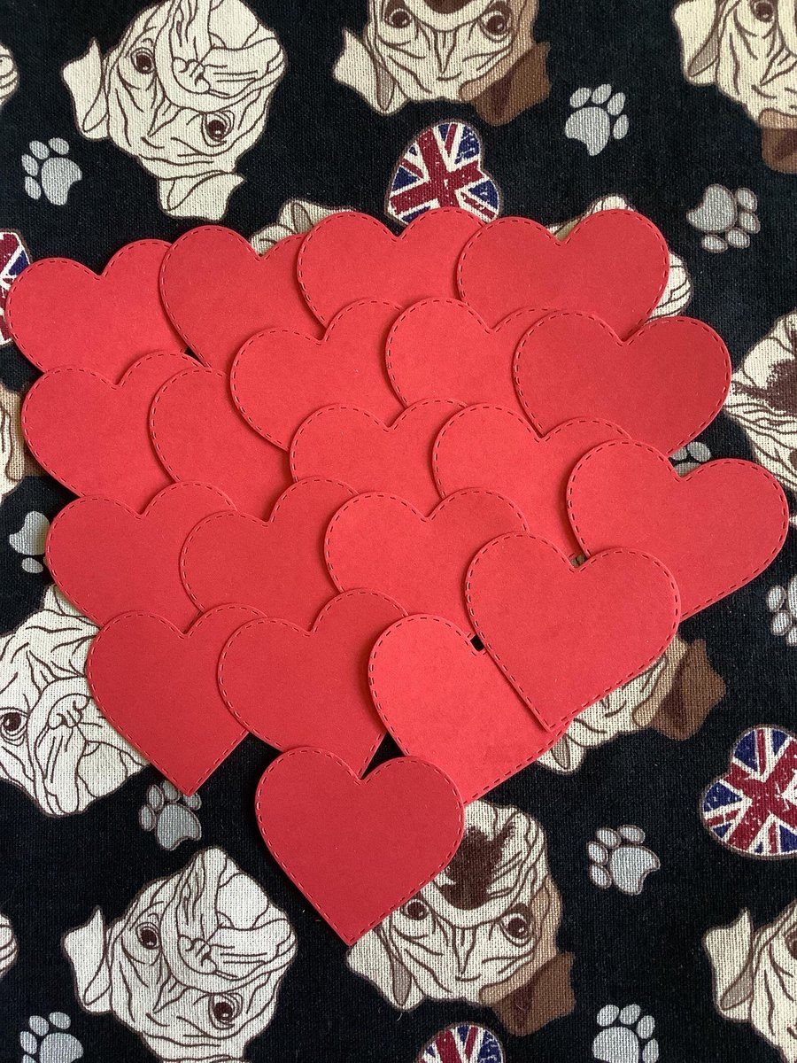 WatsonsVintage's tweet photo. JUST £2.50 PER PACK (+P&P)!! Just PERFECT for your #Christmas crafting! 20 Piece Pack Plain Red 140 GSM Card 1.75" wide Heart Shapes - Card Making - Junk Journal - Scrapbooking - Wedding/Party Table Decor - Love https://t.co/Urou2KImoy via @Etsy #RedHearts #HeartShapes #CardboardHearts