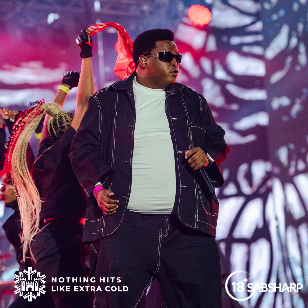 castlelitesa's tweet photo. We can't get over what we saw at @ScorpionKingsLV! Retweet if you agree. #NothingHitsLikeExtraCold https://t.co/xuvnB0IAXO