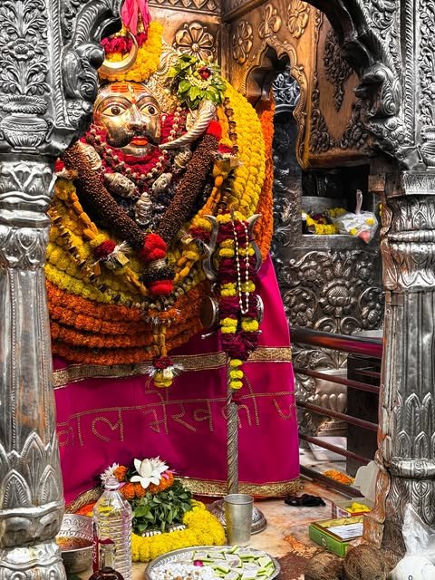 immortaldharma's tweet photo. Kaal Bhairav Protector of Kashi https://t.co/w21rGspboo