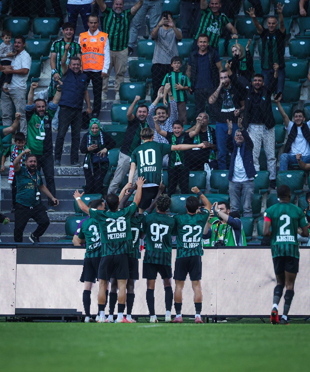 KSReview_'s tweet photo. ♦️ 6 HAFTADA KOCAELİSPOR 

Kocaelispor Süper Ligin en az gol yiyen takımı (4 Gol) 

Süper Ligin kendi sahasında en az gol yiyen takımı (0) 

İsabetli şutları gole çevirme oranı (%29.1) - Ligde 4. sırada

Kocaelispor 116.5 km koşu mesafesi ortalaması ile ligde 7. sırada yer alıyor.

Tüm bu veriler Kocaelisporumuzun mevcut konumunu ne kadar hakkettiğini açıklar nitelikte. 

BRAVO TAKIM! 👏
