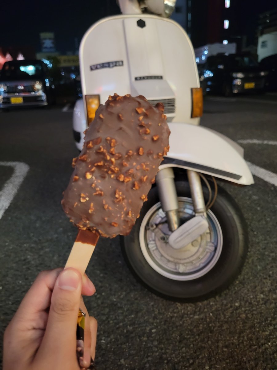 aigamo_3000's tweet photo. 少しだけ家から離れたガソスタに
給油しに向かってたら
ステキなラビットに遭遇した😊 https://t.co/VmBwmD9f4y