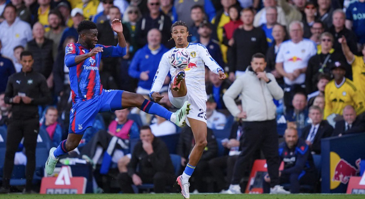 Leeds_Centre's tweet photo. ⚪️🗣️ Jean-Mattéo Bahoya on his debut at ER:

“When I was young, it was one of my dreams to play in the Premier League. I'm happy to play in this stadium, with this atmosphere. A great start. Not the best for the team because we had only one point, but it was a good point.”

#LUFC https://t.co/inTZmqCi18
